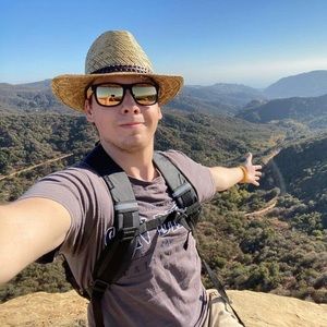 Meet your Posher, Chris